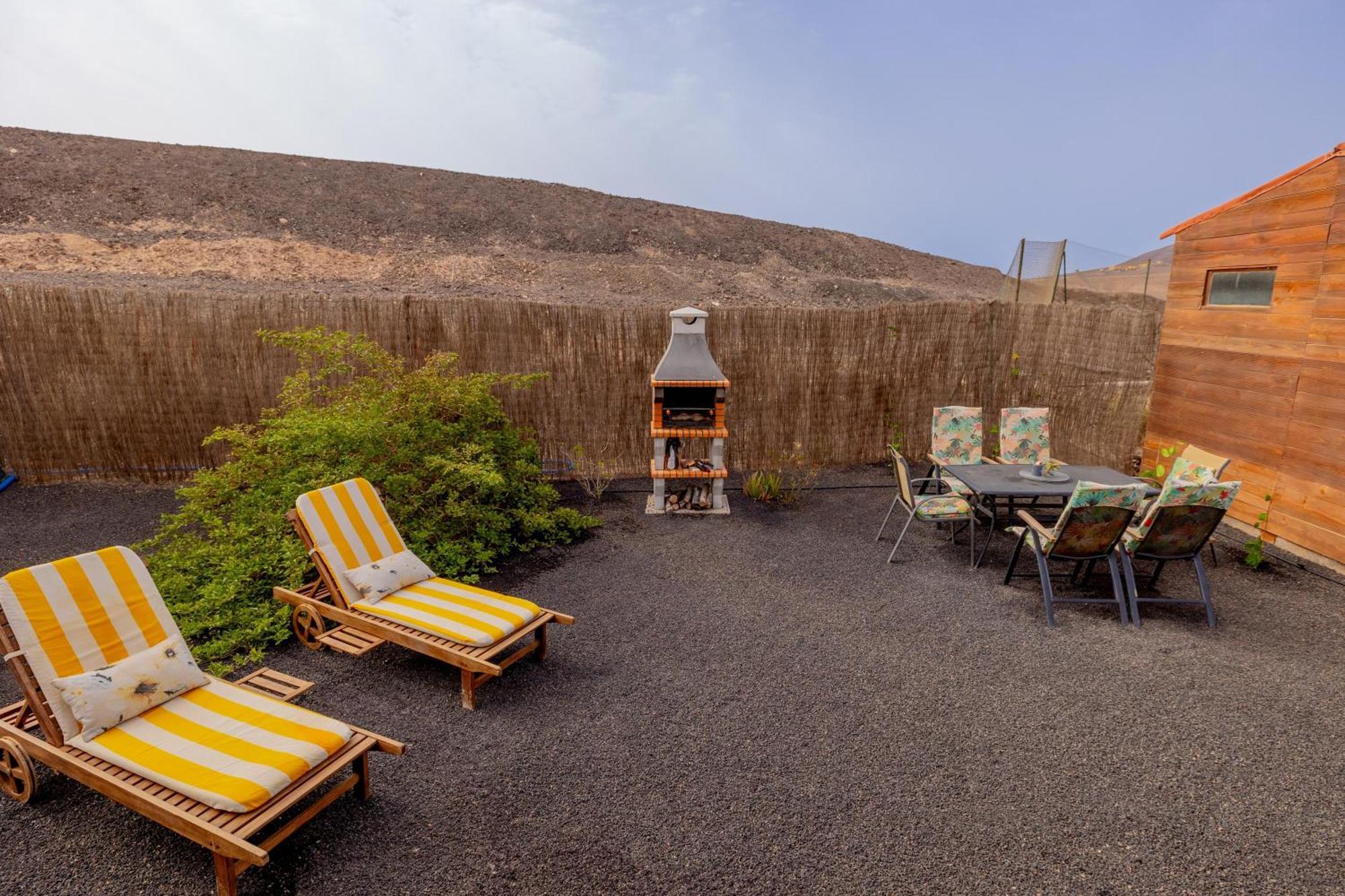 Casa Amaya - Spacious House With Pool, Large Garden, Bbq, 2 Terraces, And Ideal Location El Charco  Exterior photo